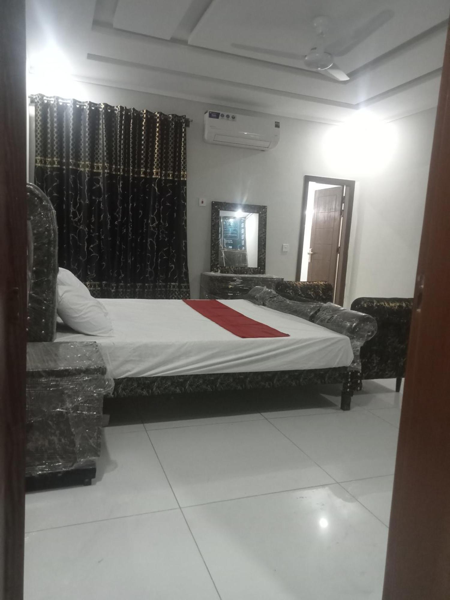 Ryazm Guest House Rawalpindi Exterior foto